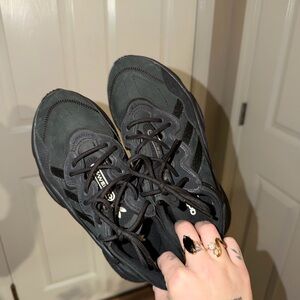 Black Adidas Ozweego